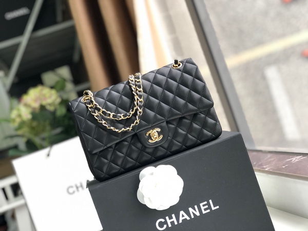 シャネルバッグレプリカ全体デザイン
